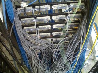 網絡機柜布線